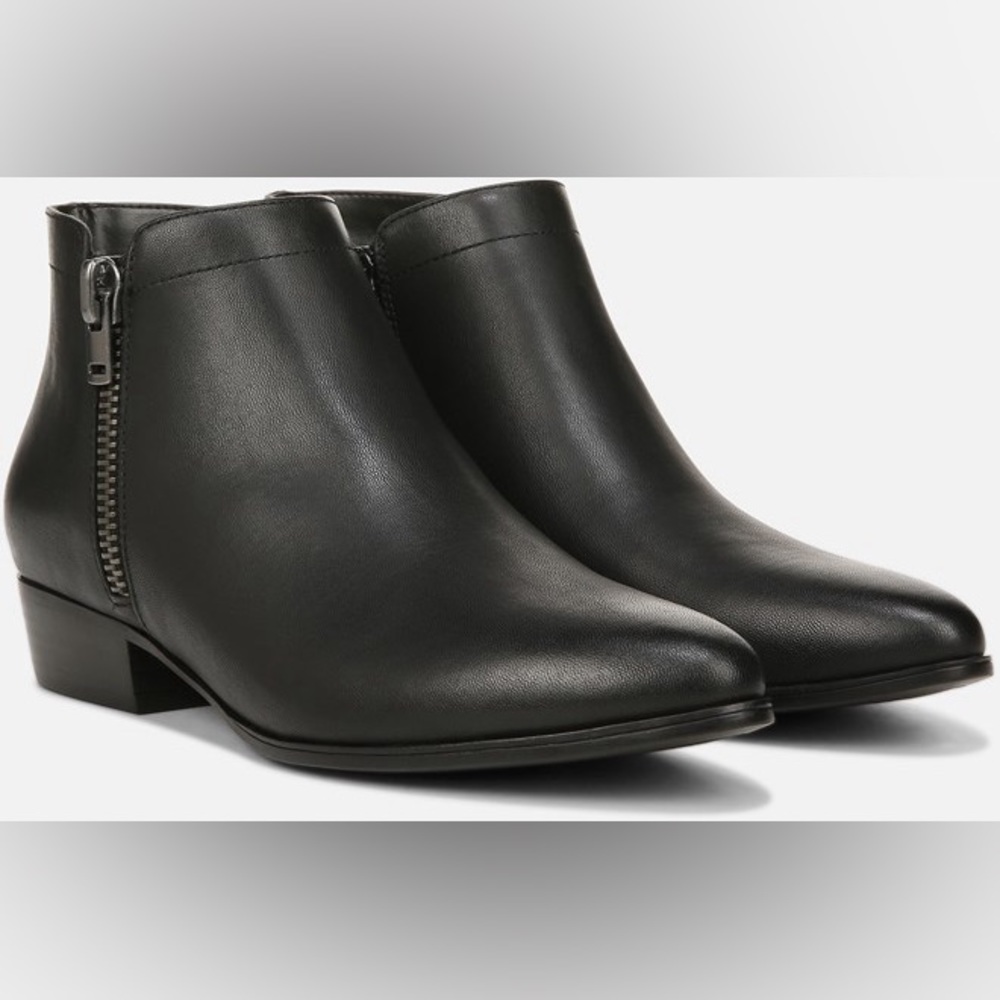 Claire Naturalizer Ankle Boot Size 6 Black